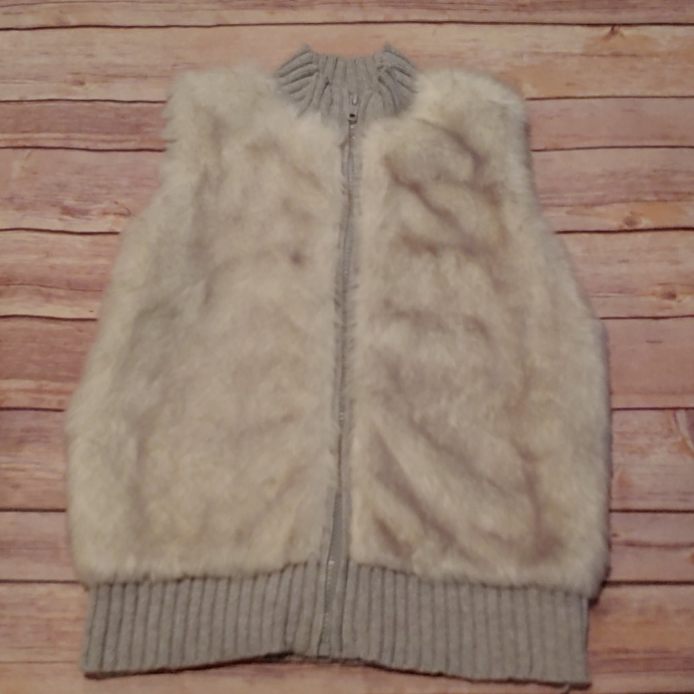 Gray/Cream Gymboree Faux Fur Vest - 10/12